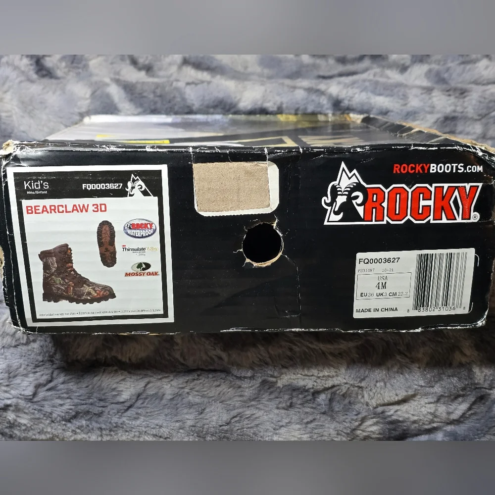 NWB Rocky BearClaw‎ Big Kids' Waterproof 1000G Insulated Outdoor Boot Size 4